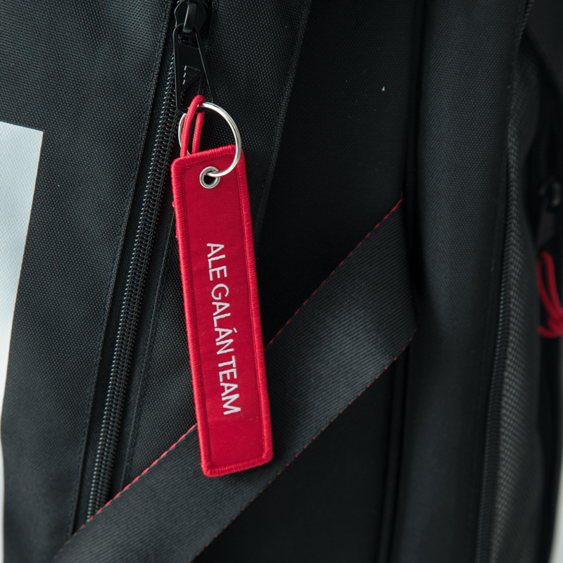 Load image into Gallery viewer, Racket Bag Multigame Black/Red 3.4- Ale Galán
